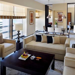 Presidential Suite Smoking – on F&B